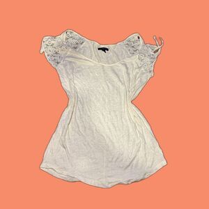 Size Medium American Eagle Lace Shoulder Blouse